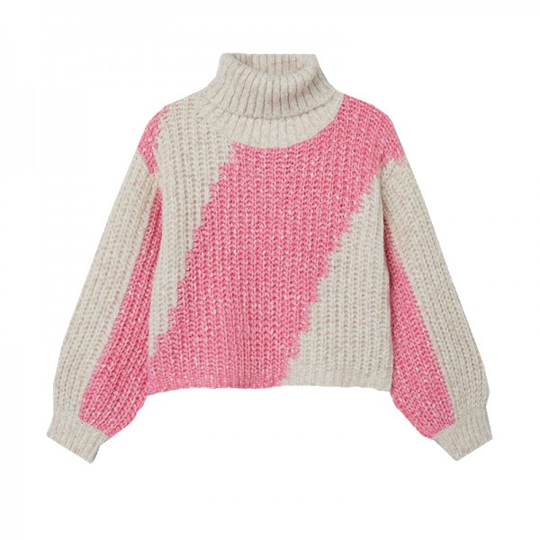 lány kötött garbó pulóver